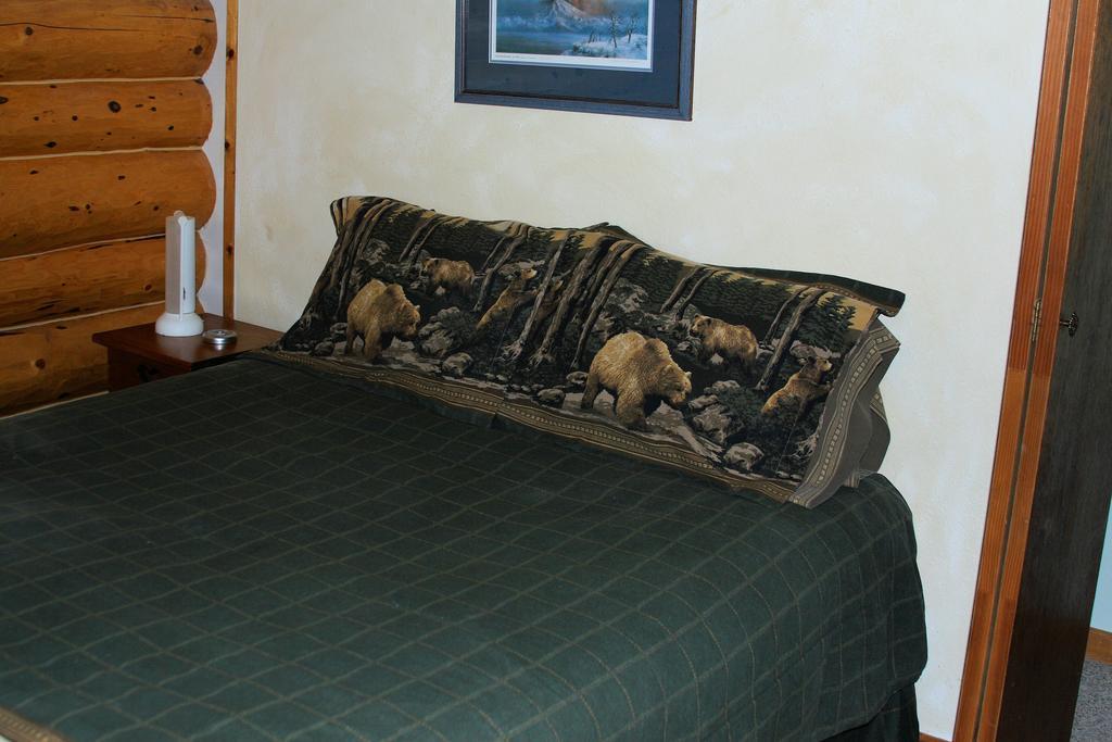 Bear Den Vacation Home Anchor Point Værelse billede